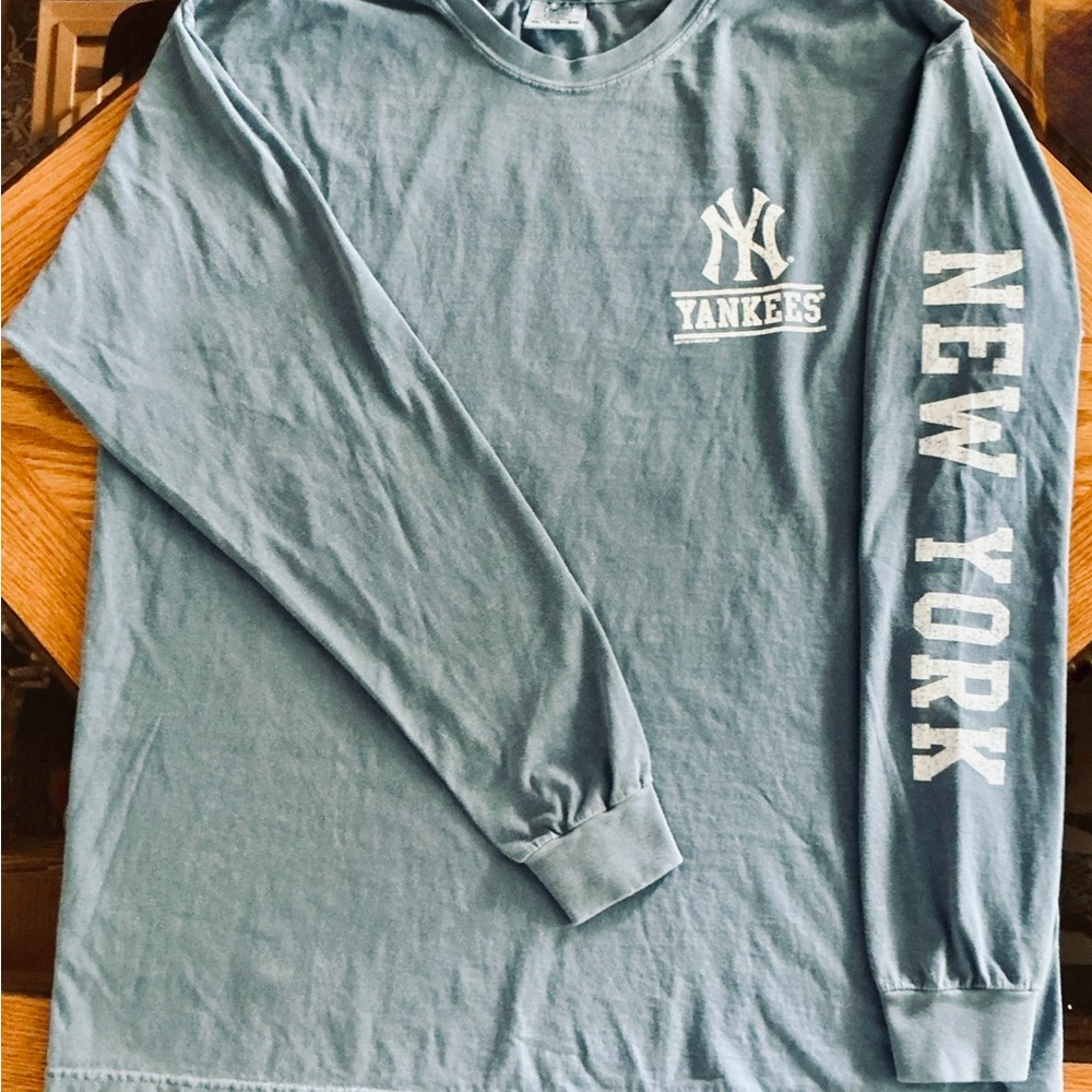 New York Yankees Long Sleeve Tee - Comfort Colors  XL
